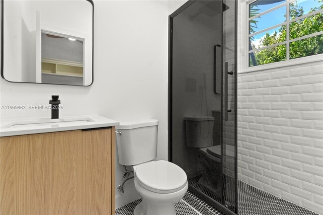 Building Photo - 1009 Meridian Ave