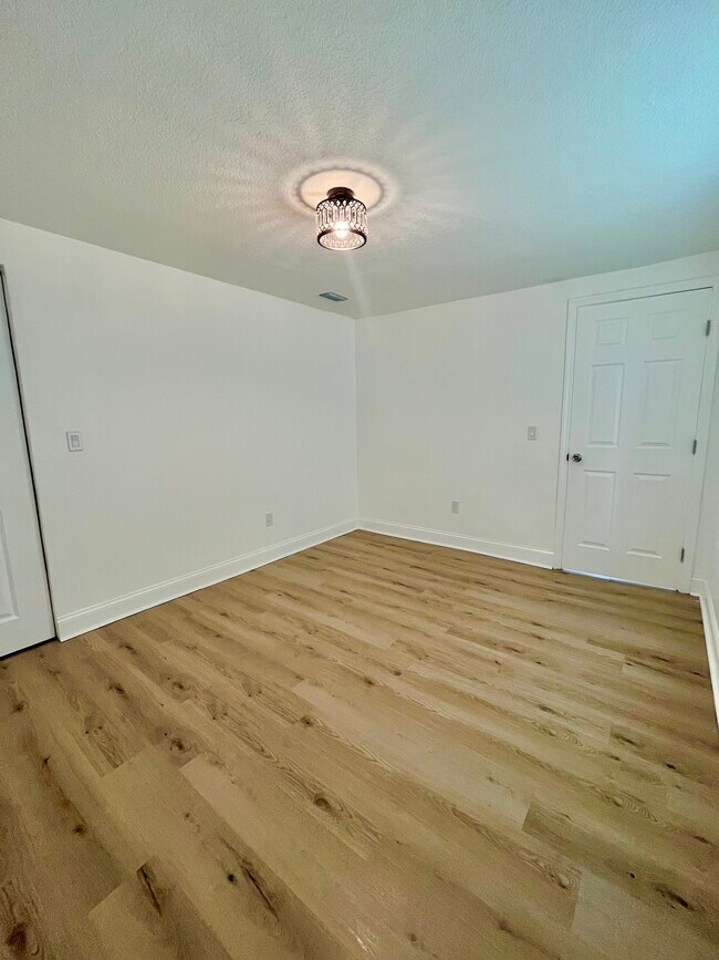 Building Photo - 4243 Deltona Blvd