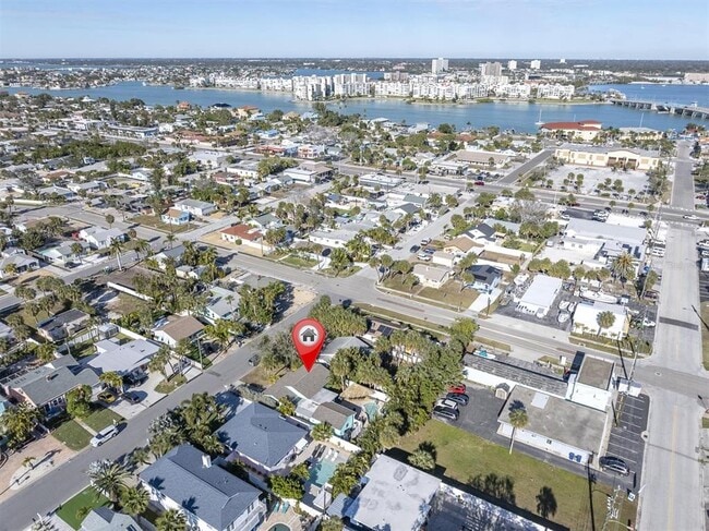 Building Photo - 518 77th Ave