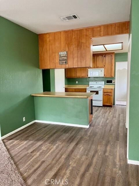 Building Photo - 431 Chestnut Ave