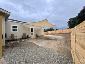 Building Photo - 1 bedroom Casita for lease with utilities ...
