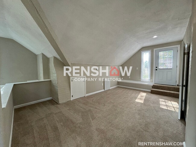 Building Photo - 59 N Willett St