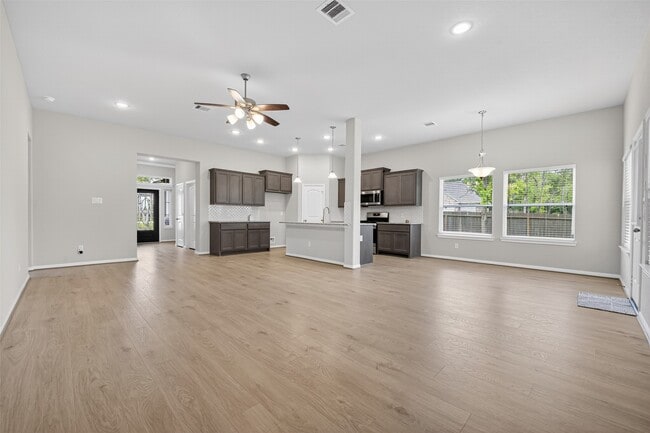 Building Photo - 18203 Samie Nell Ct