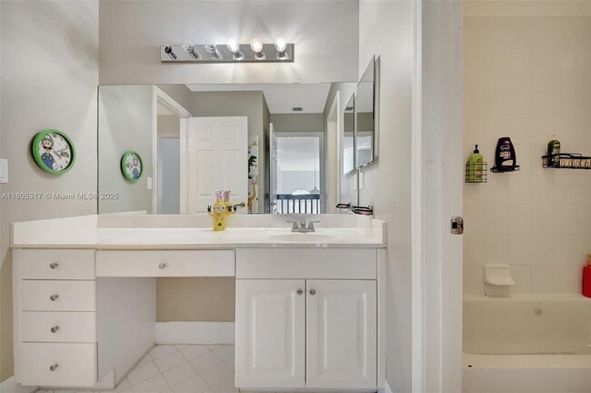Building Photo - 7647 Rockport Cir
