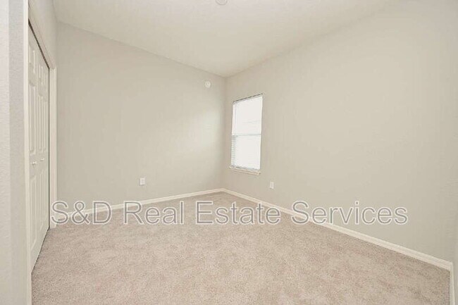 Building Photo - 1731 Oceania Ave