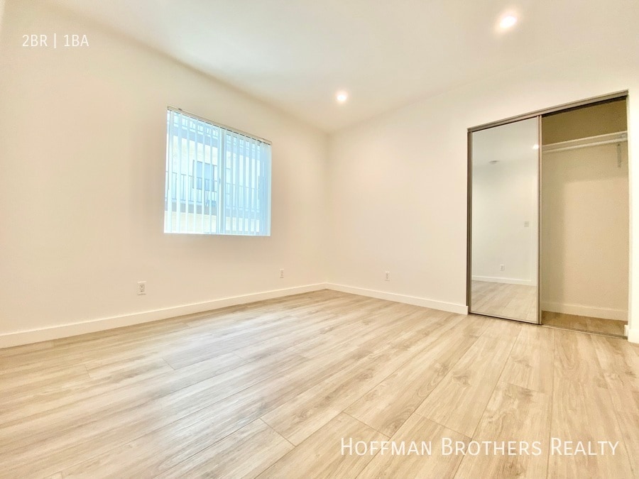 Building Photo - 5732 Aldama St