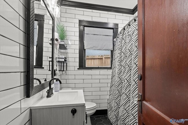 Building Photo - 603 Prospect Dr SE