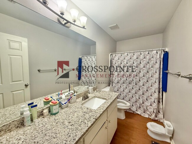 Building Photo - 2531-2533 Westminster Dr