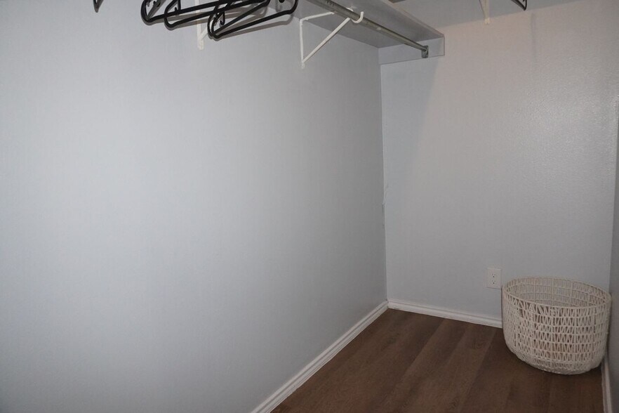 Building Photo - 3632 Candlehill