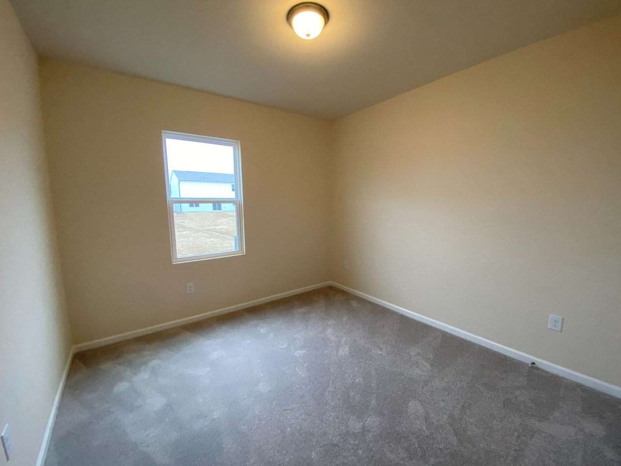Building Photo - Room in House on Justice Union Ct