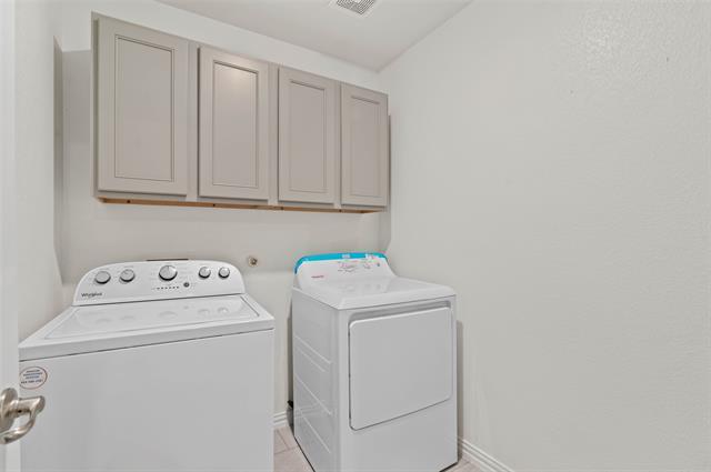 Building Photo - 3540 Cricket Dr