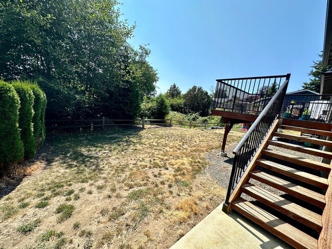 Building Photo - 2145 Seamount Dr