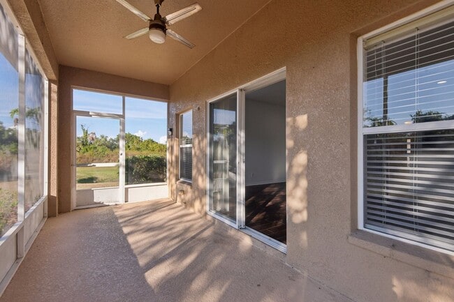 Building Photo - 12805 Avelar Manor Pl