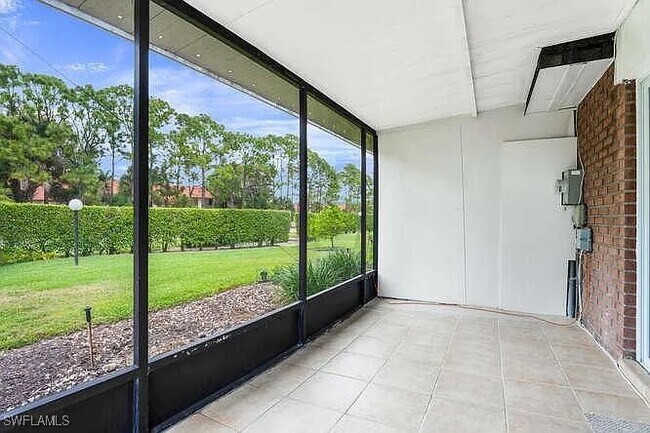 Building Photo - 600 Valley Stream Dr