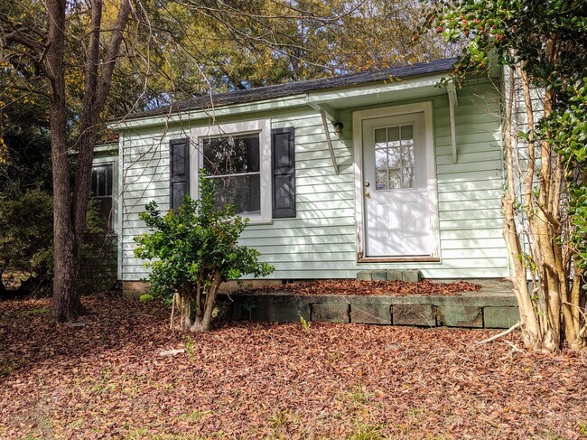 Primary Photo - 295 Hull Rd