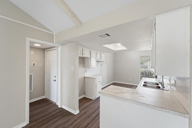 Building Photo - 10407 Lantry Way