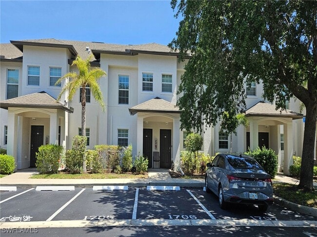 Primary Photo - 9101 Gervais Cir