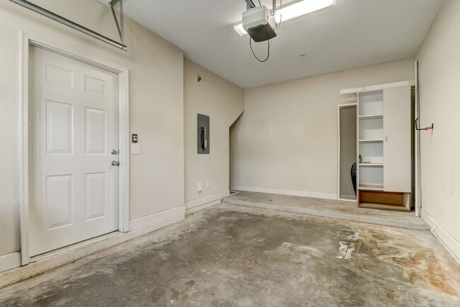 Building Photo - Beautiful 3BR/2BA Condo in Gated Stoney Creek – Close to Amelia Island