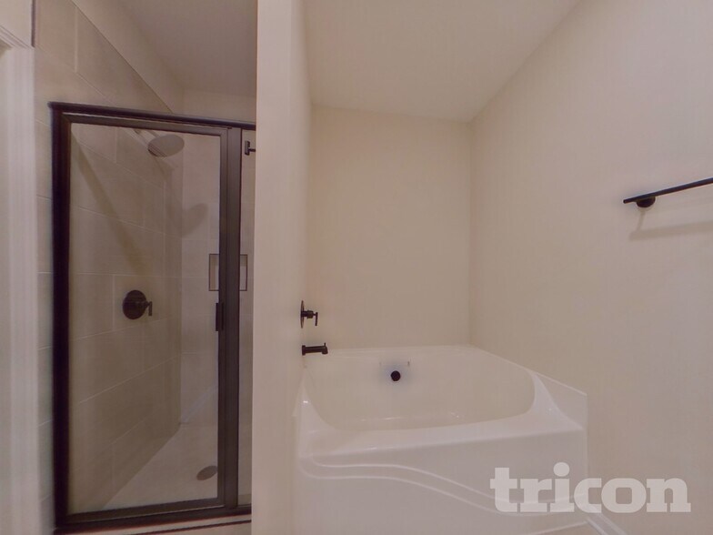 Building Photo - 3714 Saddle Bag Ct