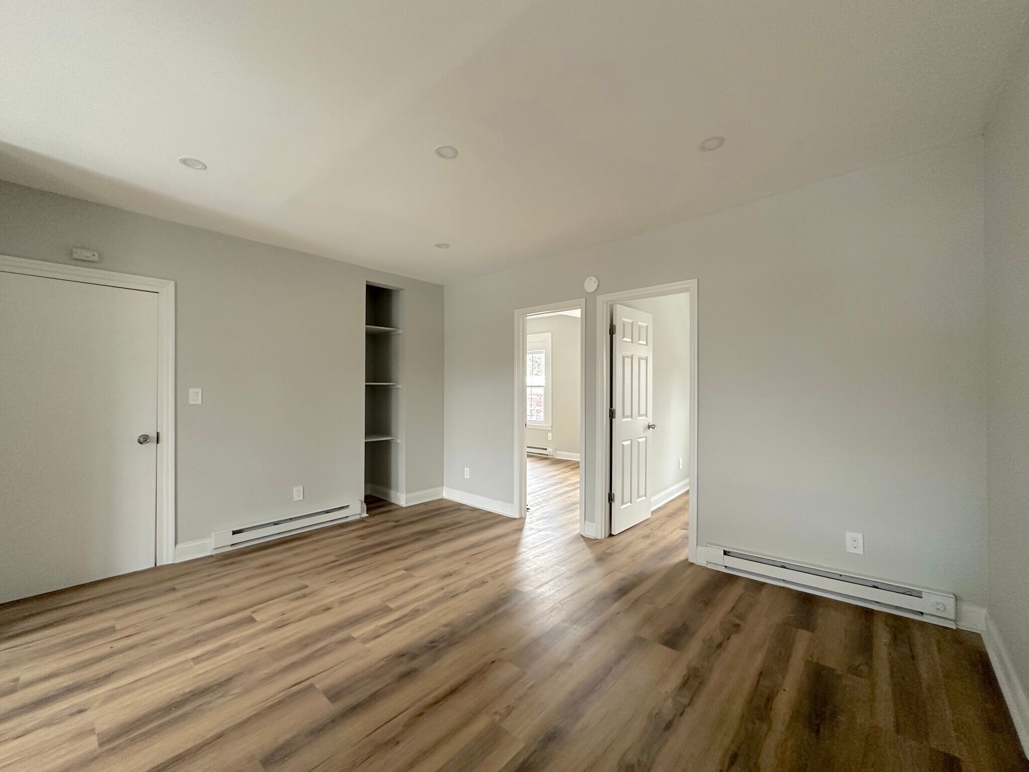 Building Photo - 190 N Miller St