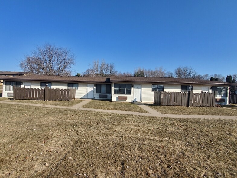 Building Photo - 1015 Saint Anne St