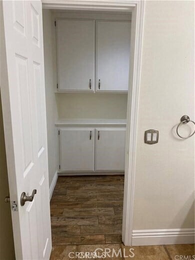 Building Photo - 14 Hillgate Pl