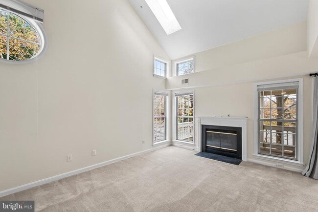 Building Photo - 7006 Ellingham Cir