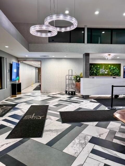 Building Photo - 700 1st St