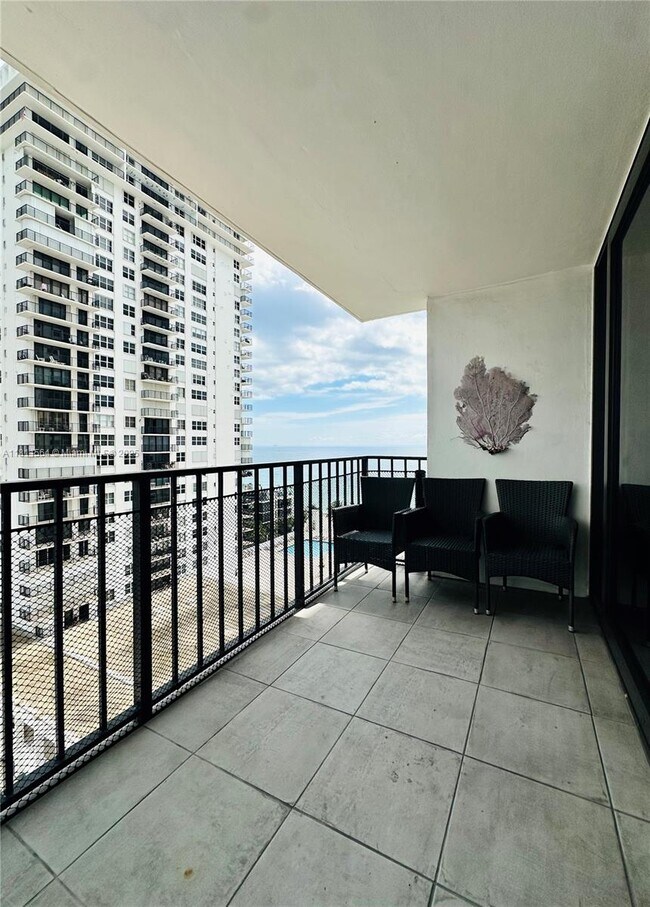 Building Photo - 2401 S Ocean Dr