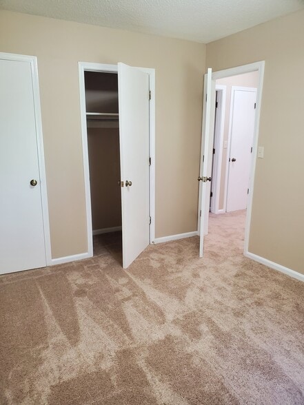 Building Photo - 300 Gurley Dr NW