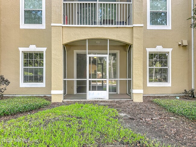 Building Photo - 7801 Point Meadows Dr