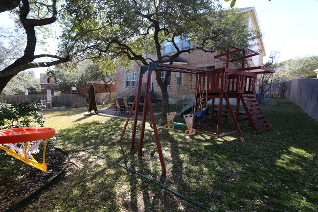 Building Photo - 21010 Wild Springs Dr
