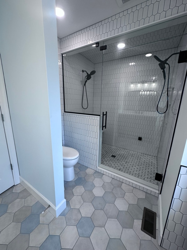 Building Photo - 1599 Tucker Schoolhouse Rd