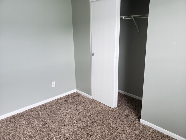 Building Photo - 6108 Georges Park Dr