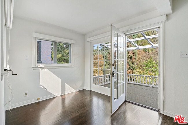 Building Photo - 4920 Marathon St