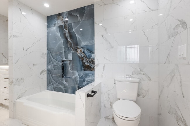 Building Photo - 1429 Ellsmere Ave