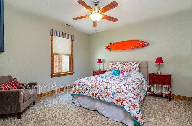 Building Photo - 217 16th St