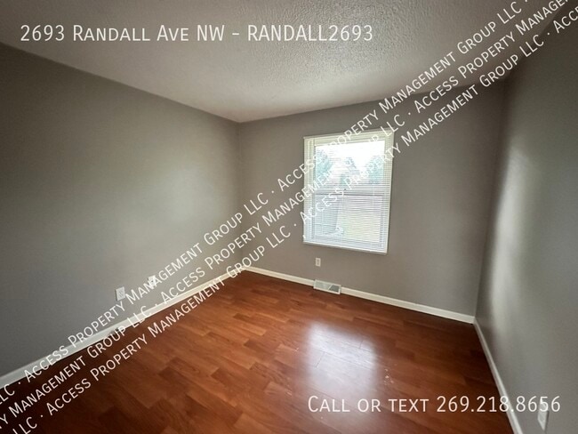 Building Photo - 2693 Randall Ave NW