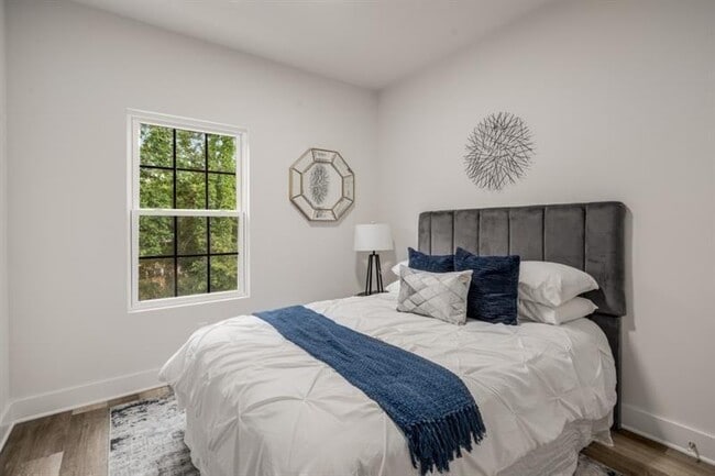 Building Photo - 3165 Dogwood Dr