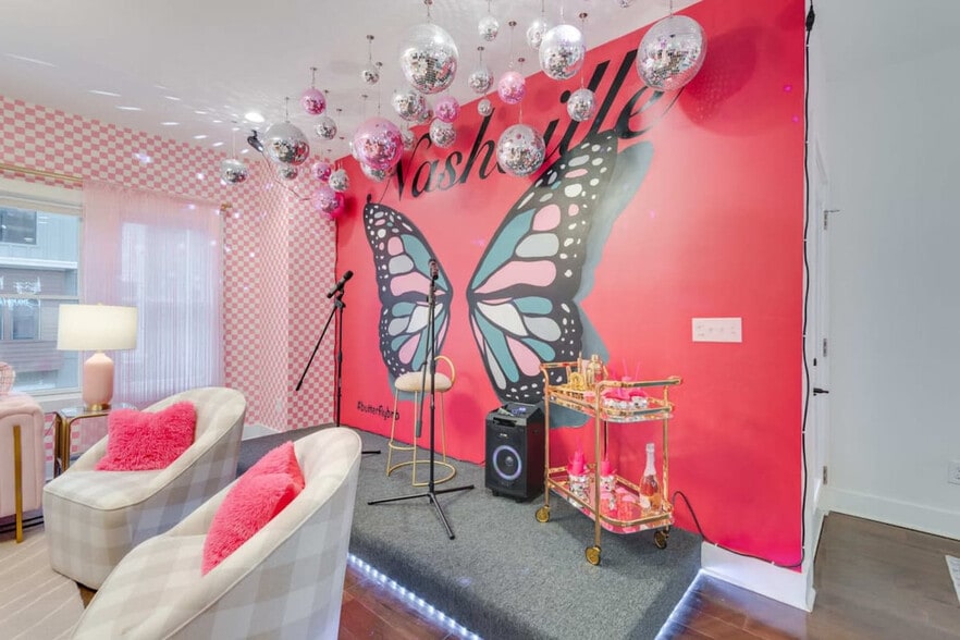 Building Photo - 2826 Hutson Ave