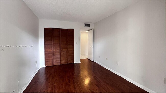 Building Photo - 13255 SW 88th Ln