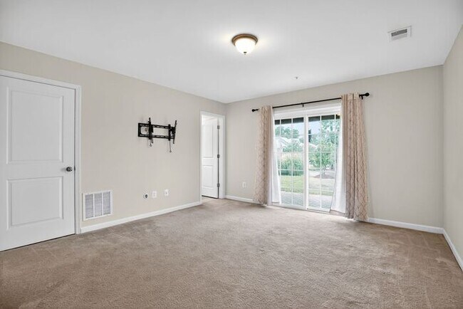 Building Photo - 43718 Winterberry Wy