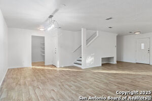 Building Photo - 203 Shadbush St