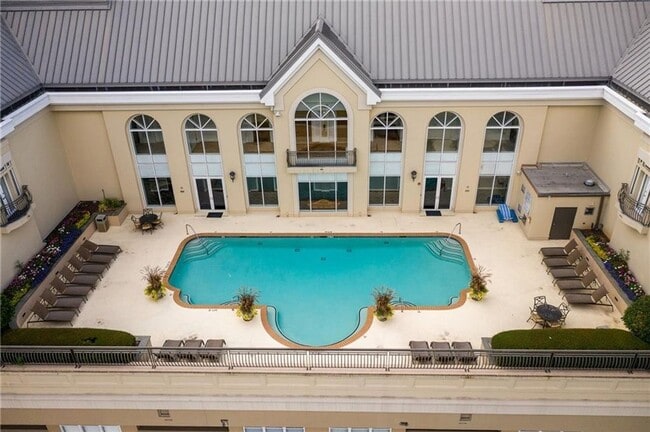 Building Photo - Buckhead - Upgraded Luxury 1 bedroom at Meridian Hi-Rise!