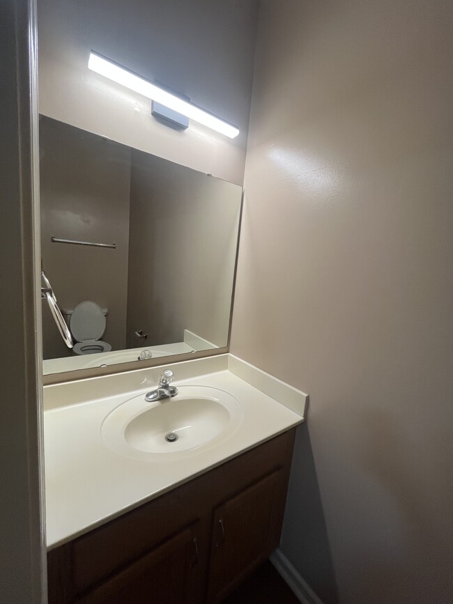 Building Photo - 9355 Villa Creek Dr