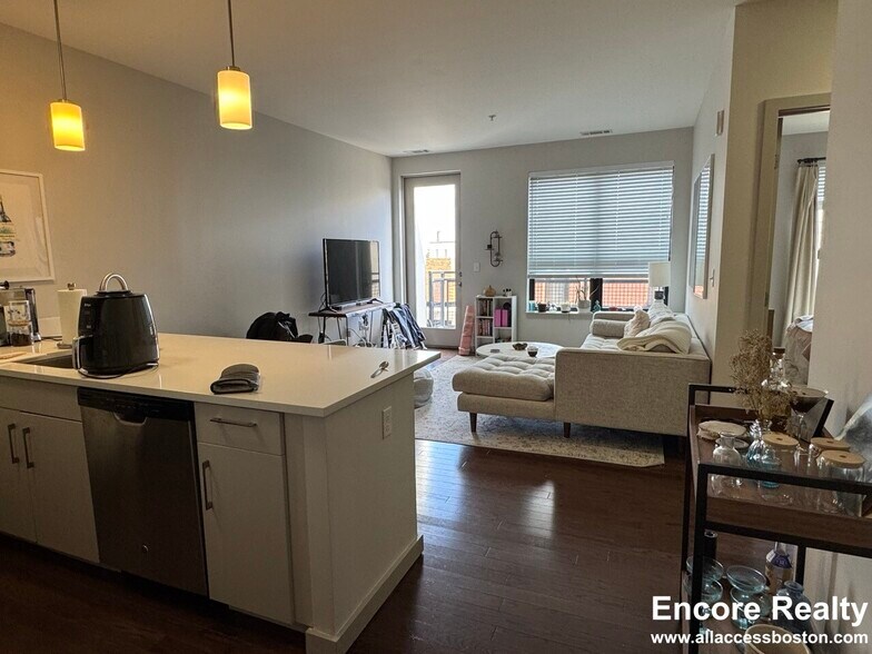 Building Photo - 22 Vernon St