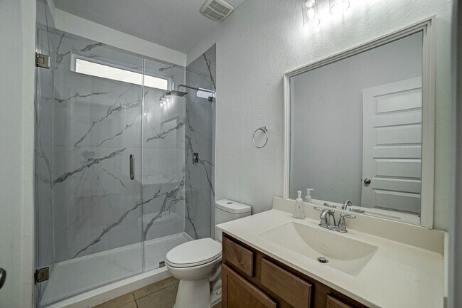 Building Photo - 5007 Sawmill Terrace Ln
