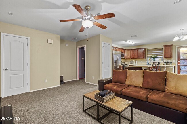 Building Photo - 2404 Escape Point St