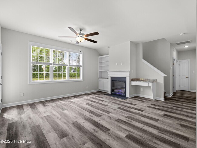 Building Photo - 908 Freewoods Ct