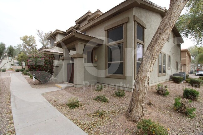 Building Photo - 1225 N 36th St
